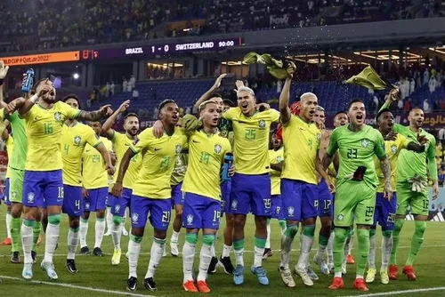 壹号娱乐足球直播精彩比赛画面